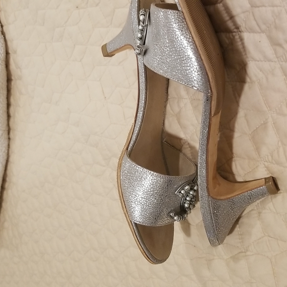 Chanel shoes - Picture 5 of 8
